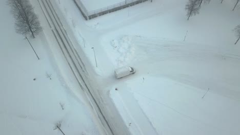 Winterwonderland-Luftaufnahmen-Mit-Schneebedeckten-Häusern-Und-Parks