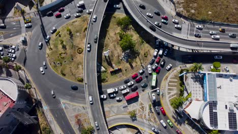 timelapse de la avenida del acueducto de día