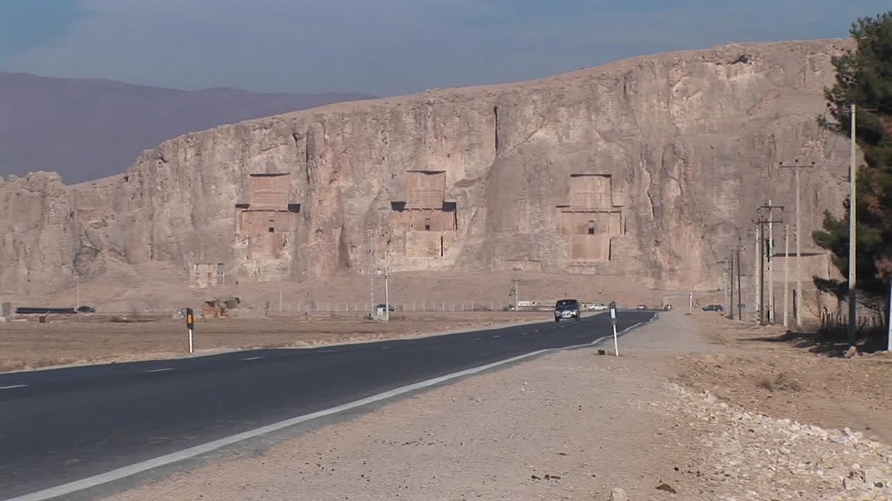 이란 1 고대 칸도반 마을