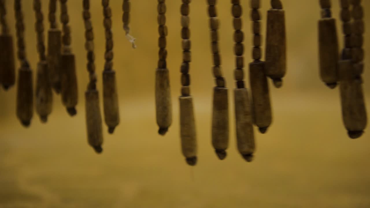 decoraciones colgantes de cuentas de madera