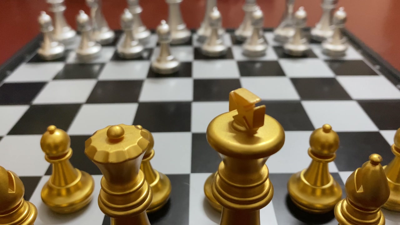 Player starts chess game with calculated opening move