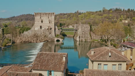 Drone-Disparó-Sobre-Valeggio-Sul-Mincio-Mantua-Italia