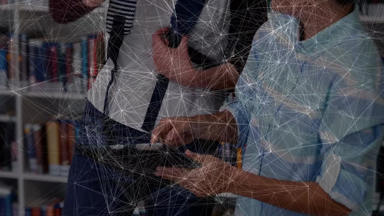 animación de una red de conexiones entre diversos grupos de alumnos utilizando la tecnología