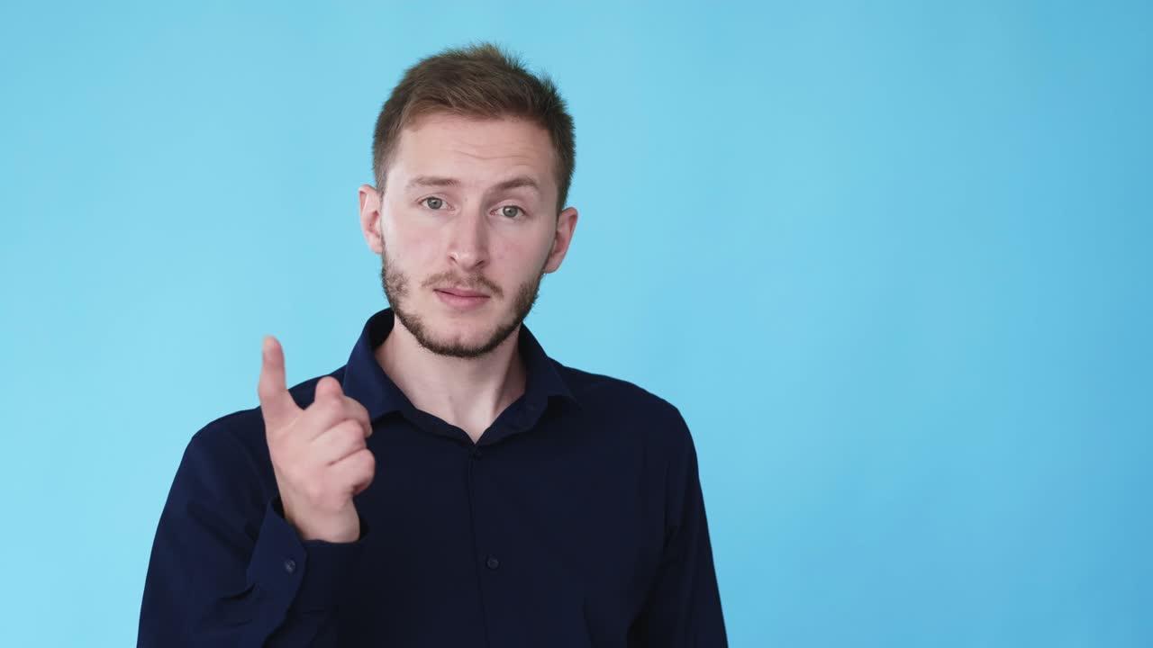 불만족한 남자 불쾌한 몸짓 gif 루프