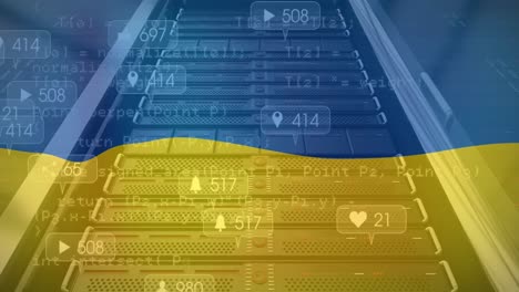 Animation-Von-Social-Media-Reaktionen-Und-Datenverarbeitung-über-Server-Und-Flagge-Der-Ukraine