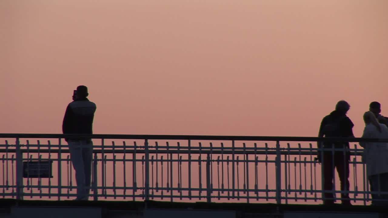 실루이 있는 사람들