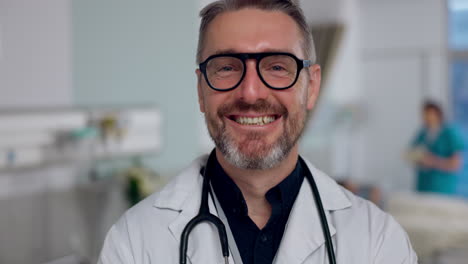 Doctor-in-portrait,-senior-man-with-smile