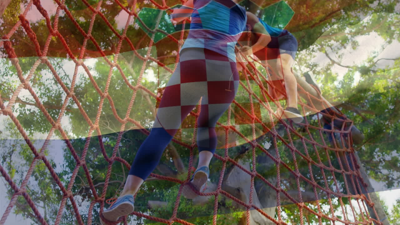 анимация флага хорватии над различными женщинами и мужчинами во время тренировки на гонке с препятствиями