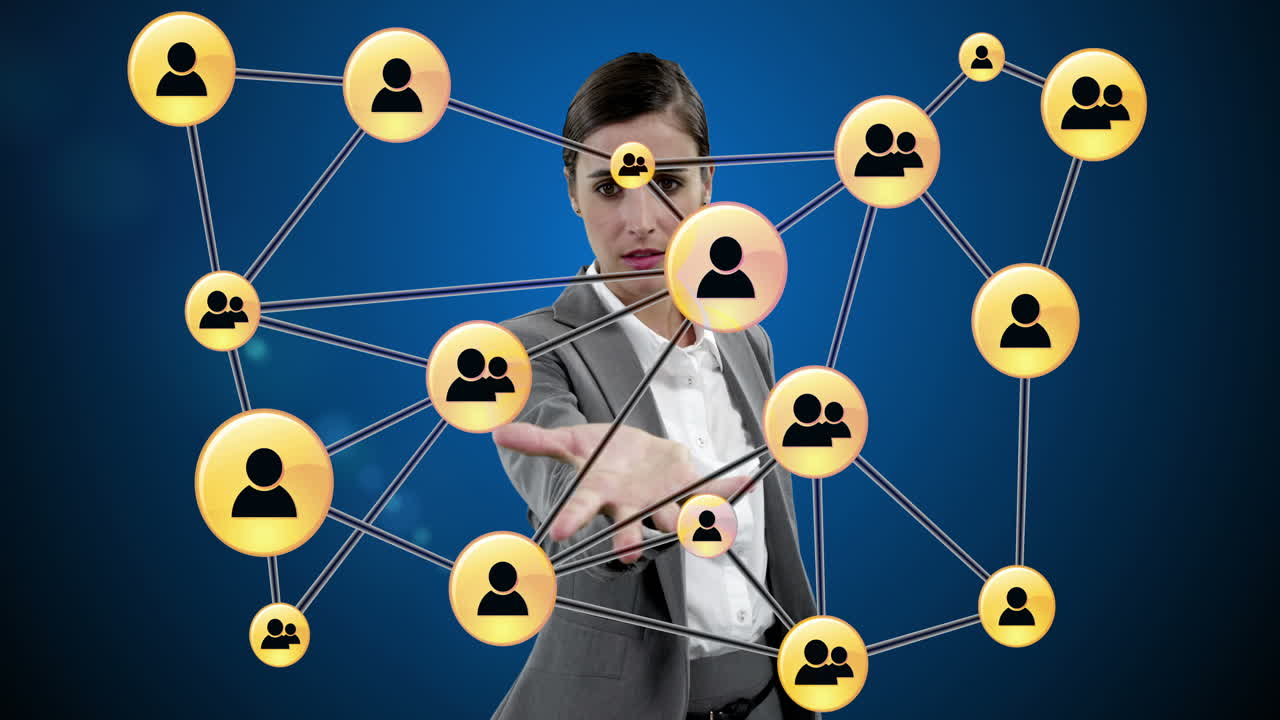 бизнесмен с цифровыми иконами