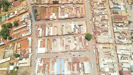 vista aérea de drones de la comunidad rural en kamatira, west pokot, kapenguria, kenia