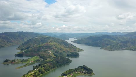 Lush-Rainforest-And-Terraced-Mountains-On-The-Island-Villages-At-Lake-Bunyonyi,-Uganda,-Africa