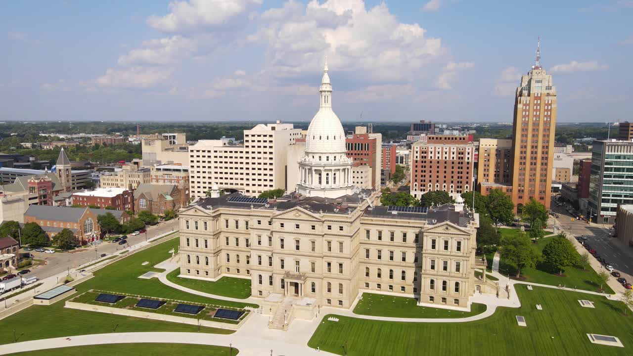 Aerial view of the historic and striking Michigan Capital Building