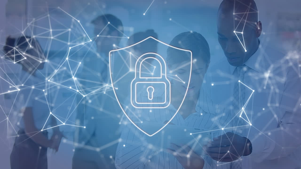 animación de la red de conexiones con el icono del candado sobre diversas personas de negocios en la oficina