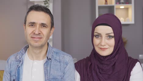 Portrait-of-happy-muslim-couple.