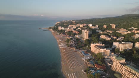 Volando-Sobre-Arenas-Doradas-4k-Disparo-Cinematográfico-Con-Drones---Bulgaria