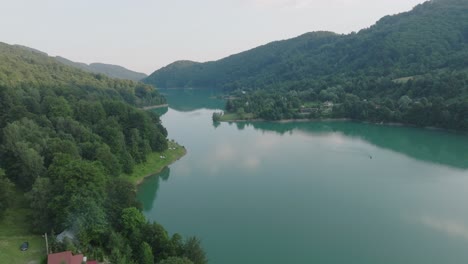 Rivershore-Rural-Settlements-At-Doftana-River-In-Prahova-County,-Romania