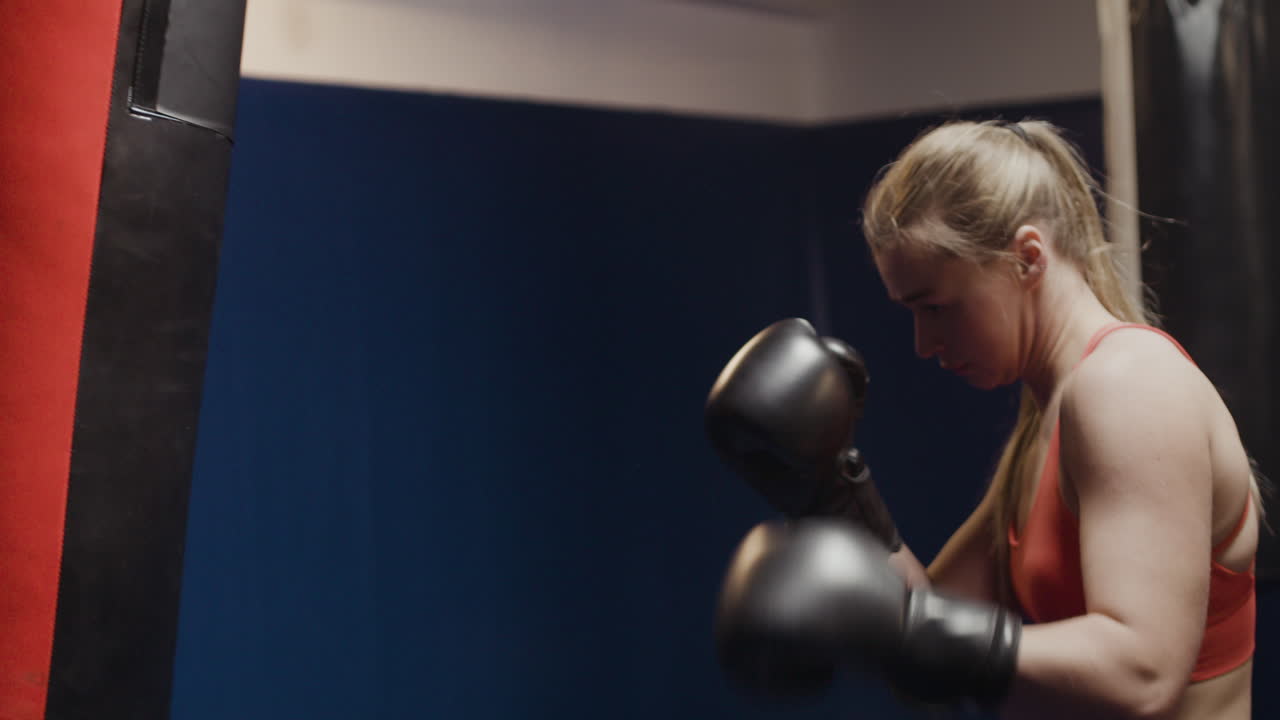 entrenamiento de boxeo femenino