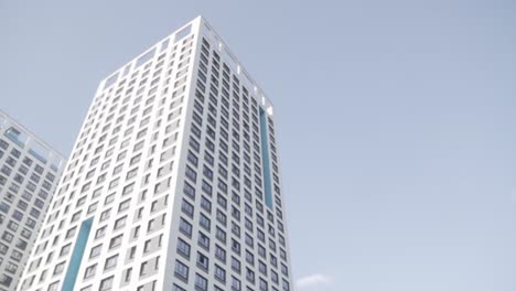 edificios de apartamentos modernos