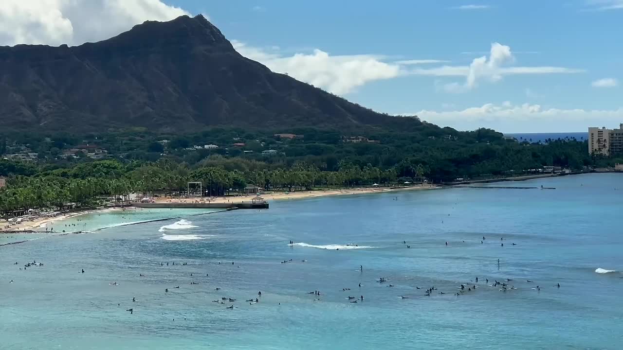surf en la playa de waikiki