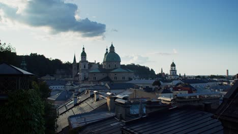 Establishing-shot-of-the-Salzuburg-cathedral,-Austria,-heritage,-static,-day