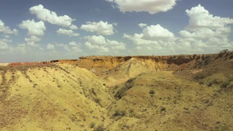 Hoyos-Ocres-En-Australia-Central,-Imágenes-De-Drones