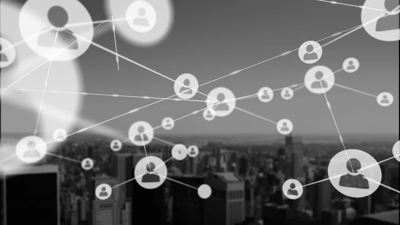 animación de iconos de perfil conectados con líneas sobre el paisaje urbano moderno contra un cielo despejado