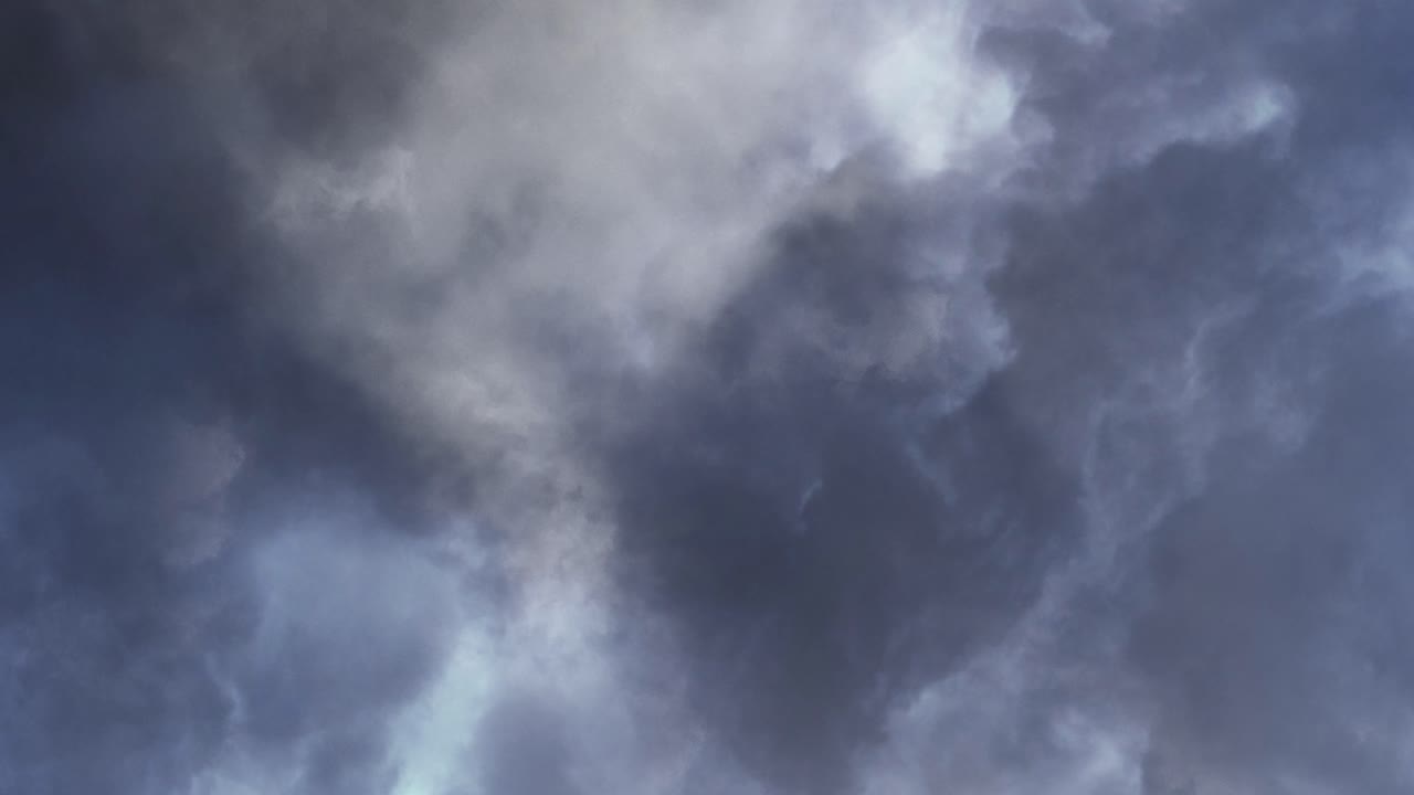 Thunderstorm at night real time in sky , thunderstorm 4k