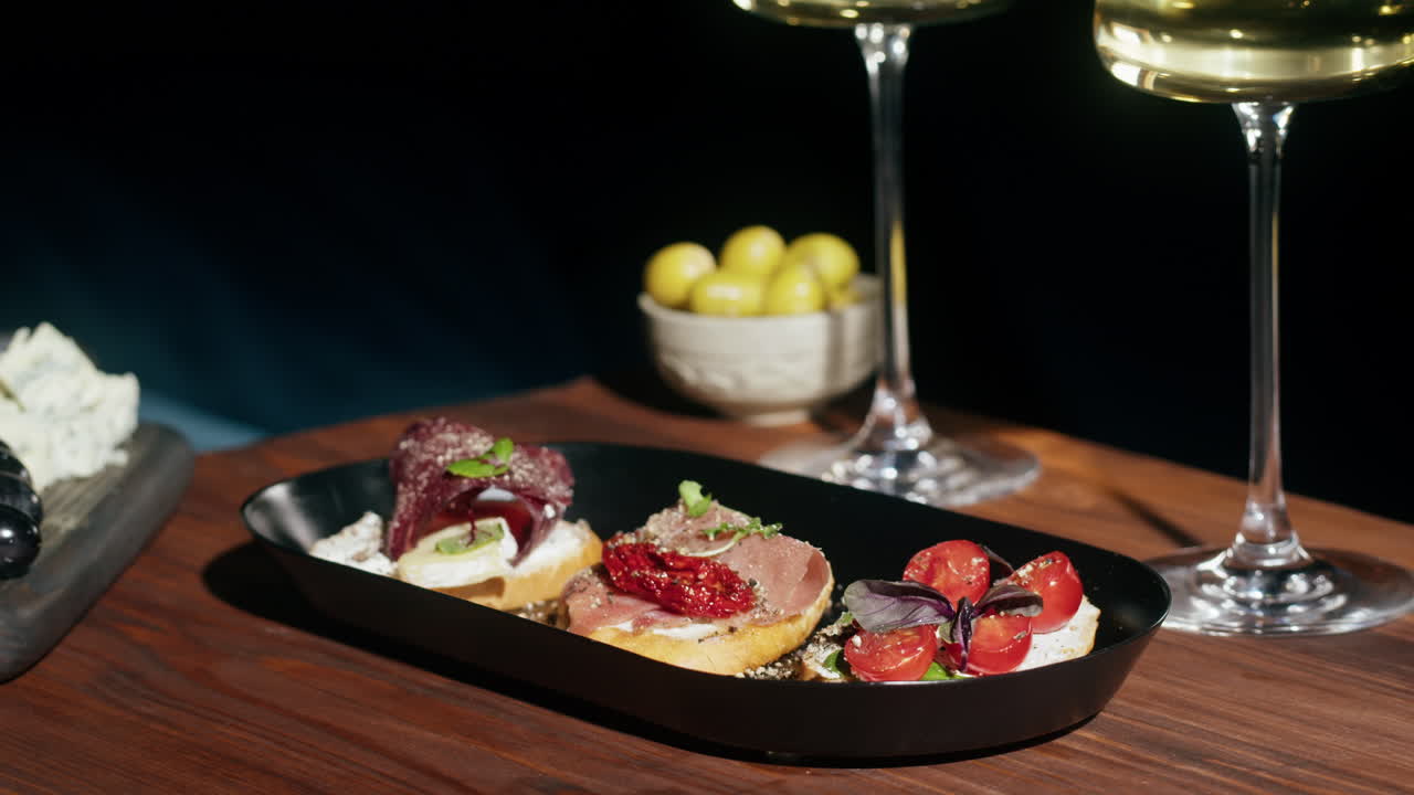 Bruschetta appetizers with wine