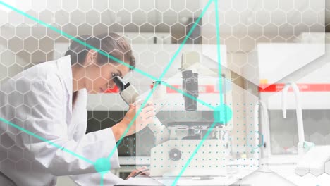 laboratorio con datos y hexágonos en primer plano