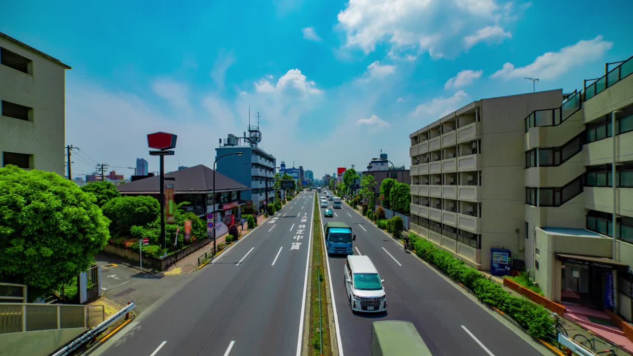 도쿄의 도시 거리에서 교통체증의 타임스 화면