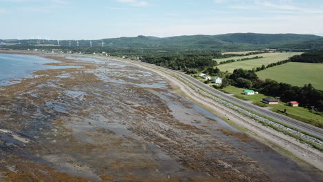 la orilla del río st-laurence en gaspsie quebec canada