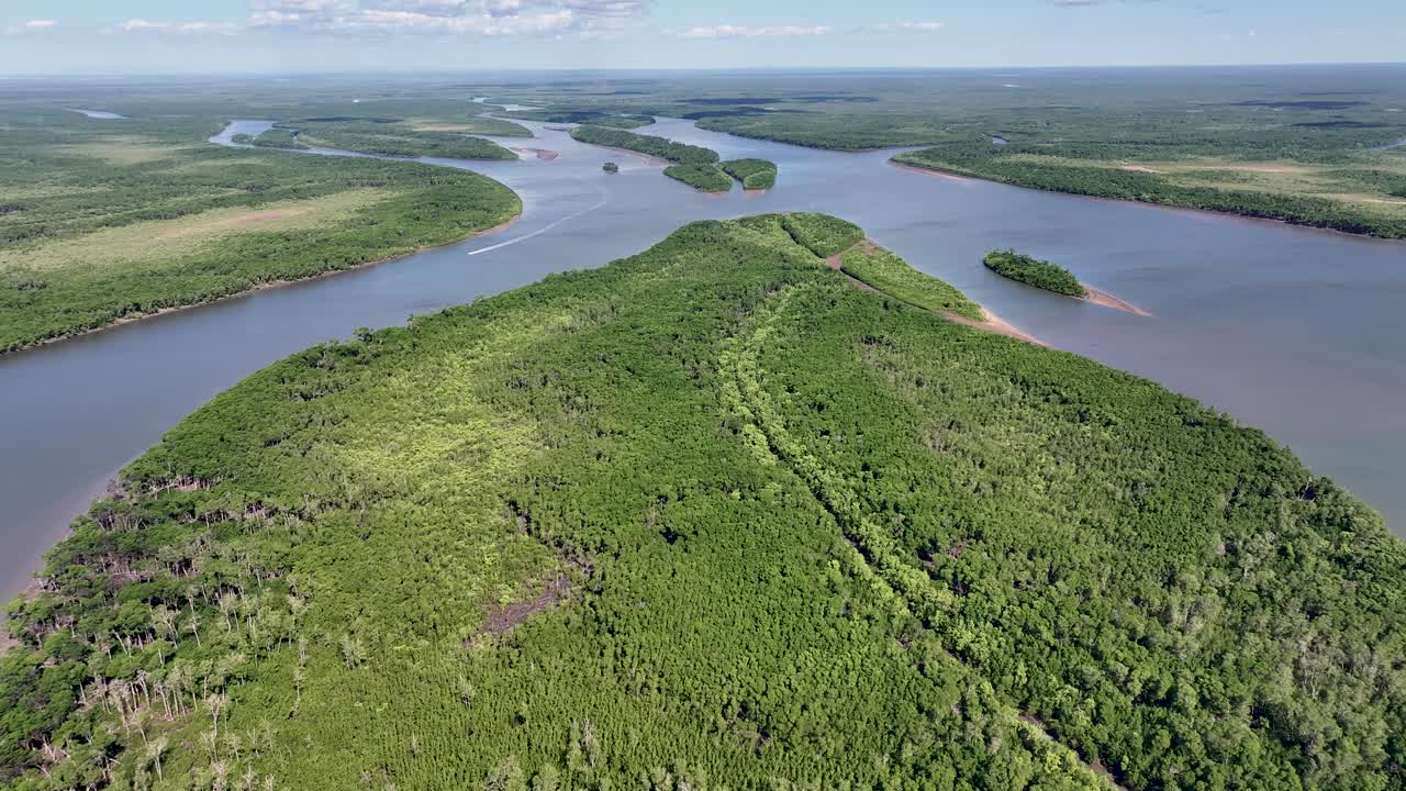 Delta do Parnaíba em Araioses, no Maranhão, Brasil. Cenário natural. Delta brasileiro das Américas. Delta do Parnaíba no Maranhão. Rio sinuoso. Paisagem de praia. Viagens de férias. Nordeste do Brasil