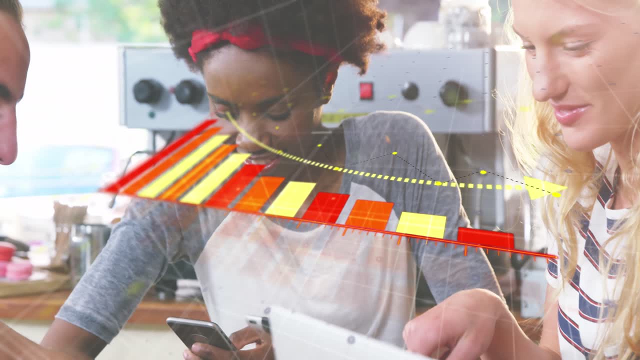 카페에서 전자 장치를 사용하는 다양한 동료에 대한 통계 데이터 처리 애니메이션