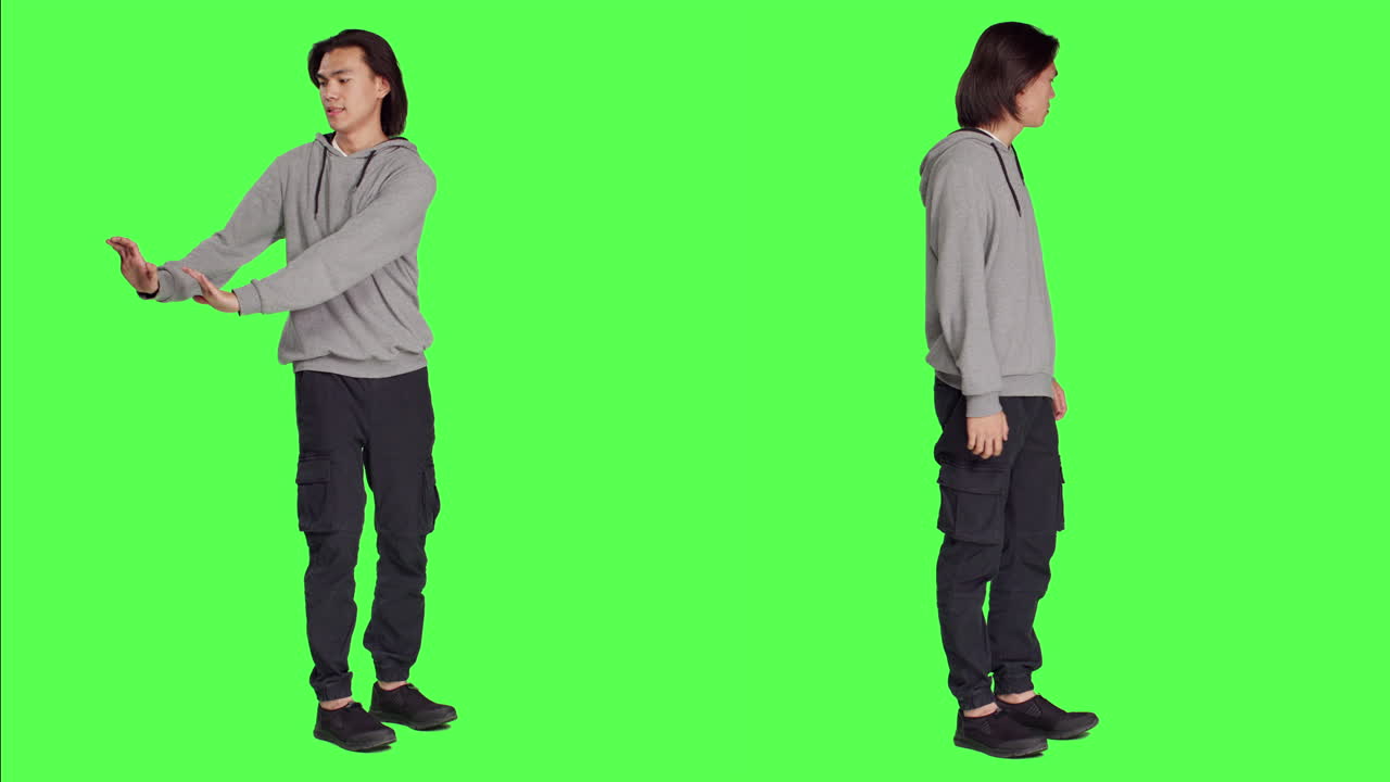 물건을 으로 밀는 척하는 사람