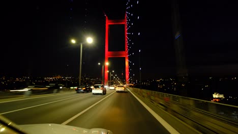 Nacht-Istanbul-Brücke