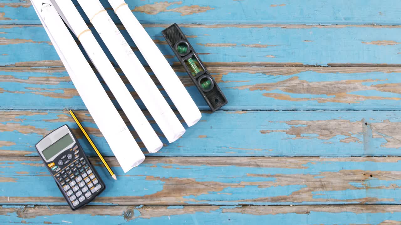 taschenrechner, bleistift und lineal