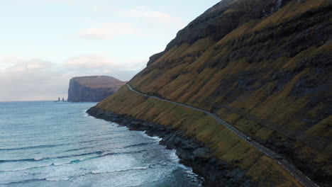 Färöer-Inseln-4K-Luftaufnahme-Von-Tjørnuvík,-Streymoy