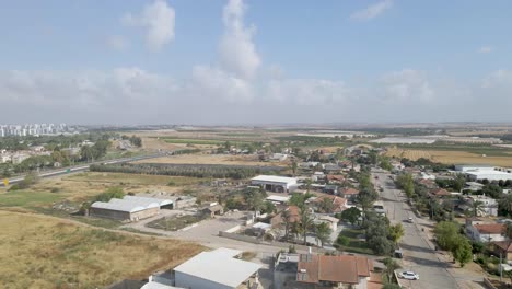 toma aérea en la comunidad beit hagedi en sdot negev israel