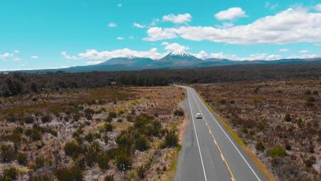 camino al parque nacional tongariro en nueva zelanda