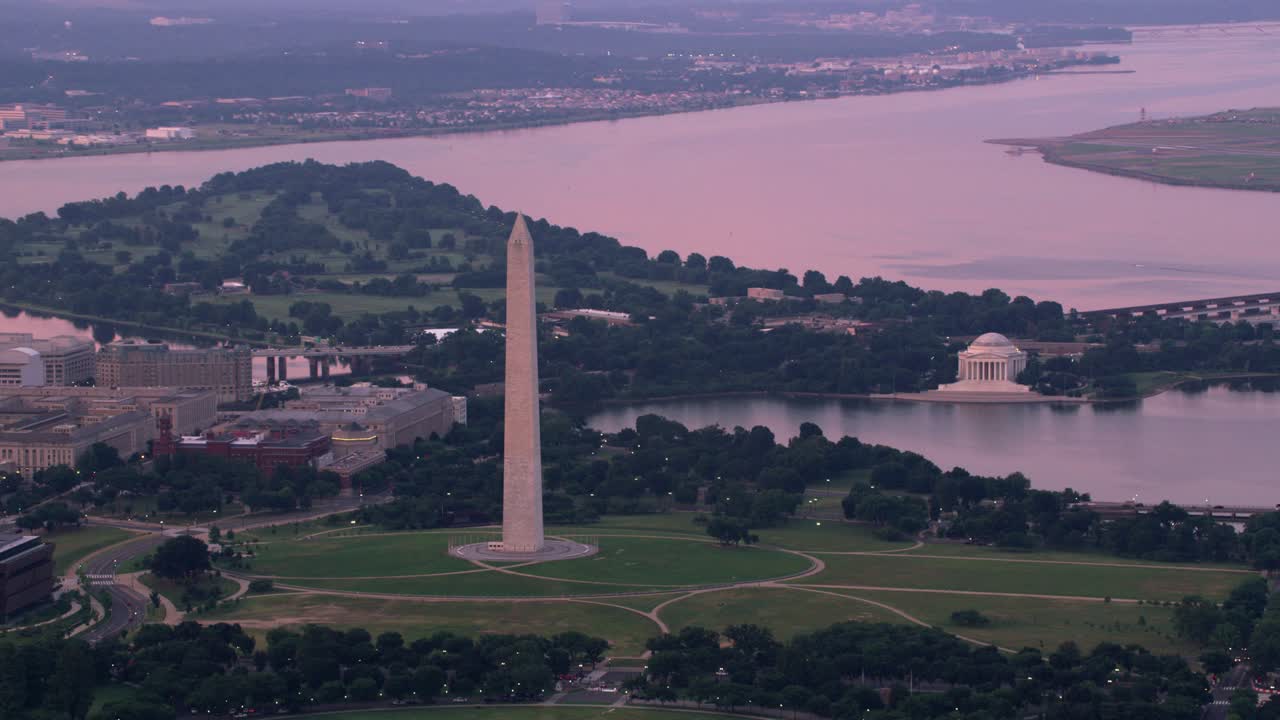 vista aérea del monumento a washington y el monumento a jefferson.