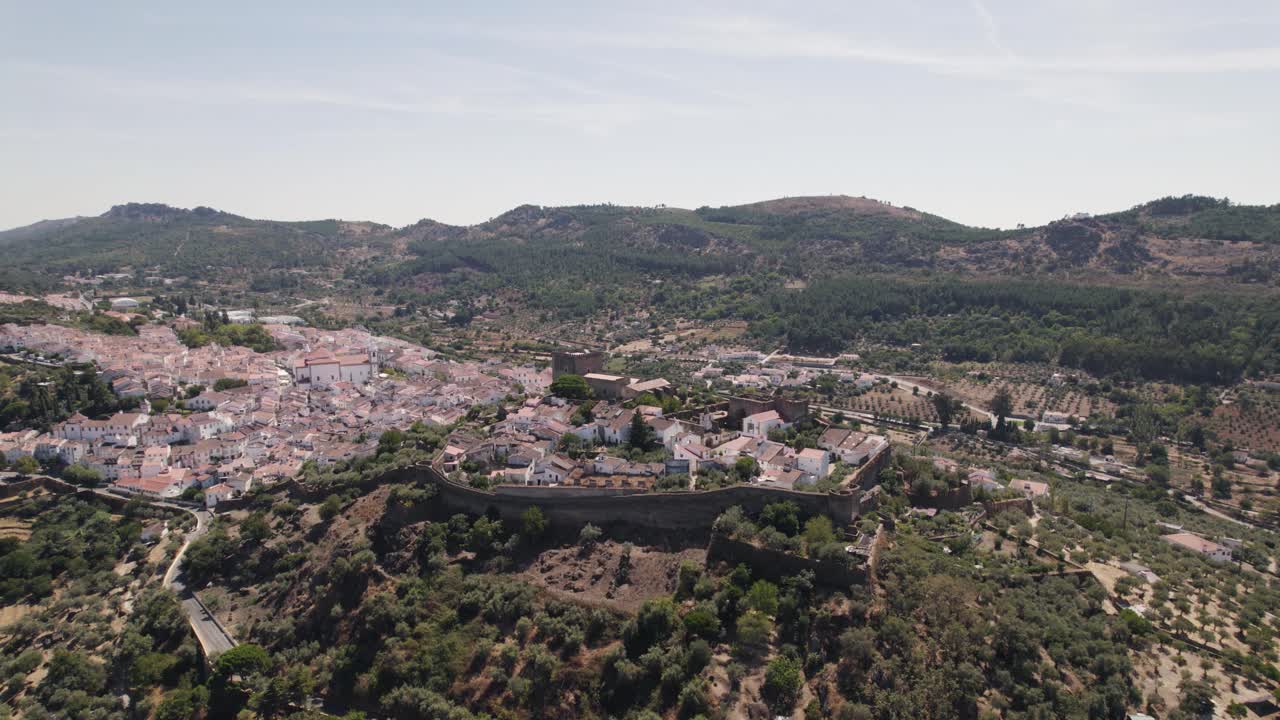 Fortaleza de Castelo de Vide y el paisaje circundante, Portugal