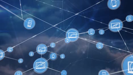 animación de una red de iconos digitales contra nubes en el cielo azul