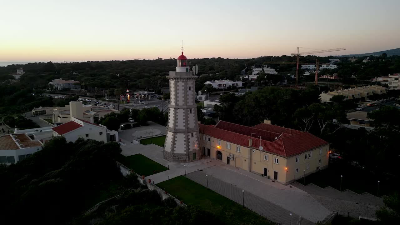 movimiento de asteroides del faro de guia - cascais, portugal