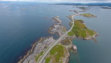 Carretera-Del-Océano-Atlántico-En-Noruega