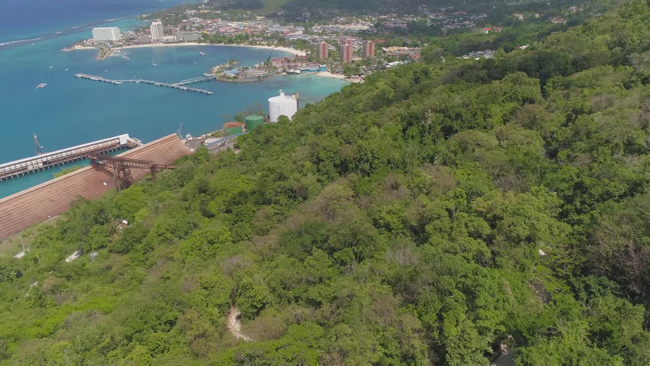 vistas aéreas de la bahía de montego, jamaica