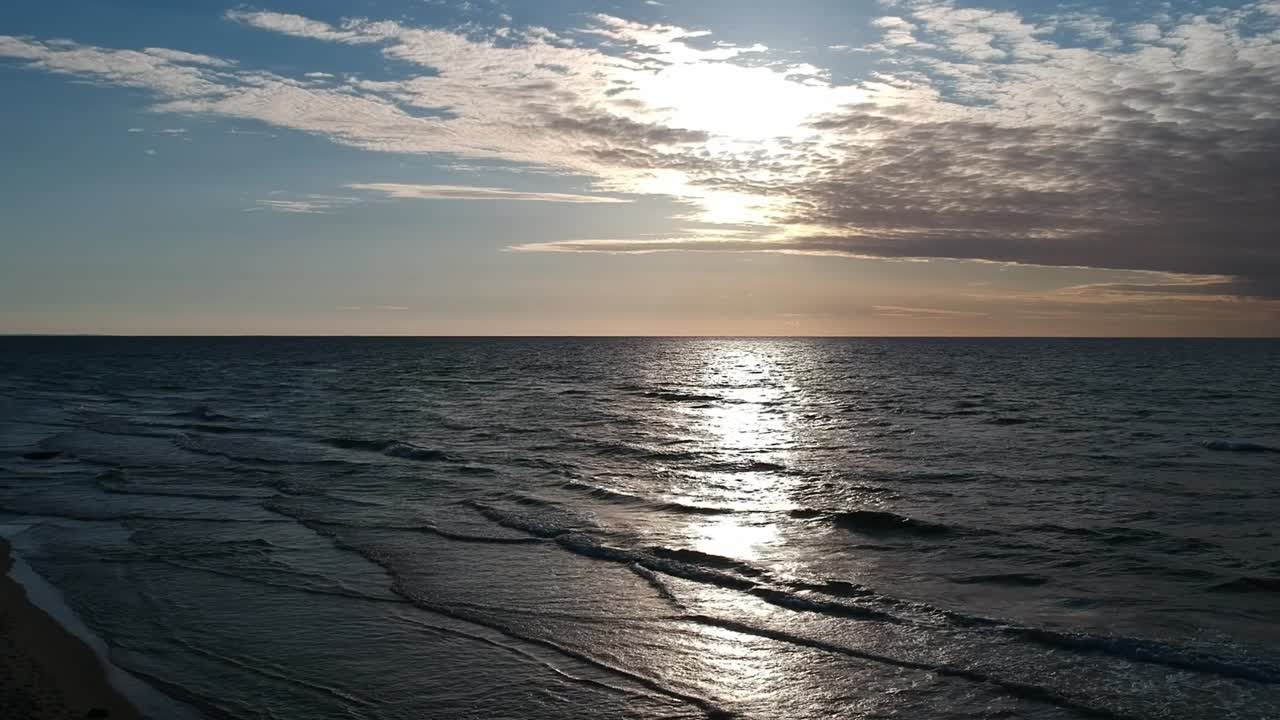 Vista del mare calmo