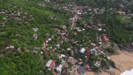 Genießen-Sie-Wassersport-Und-Strandaktivitäten-In-Mazunte,-Oaxaca