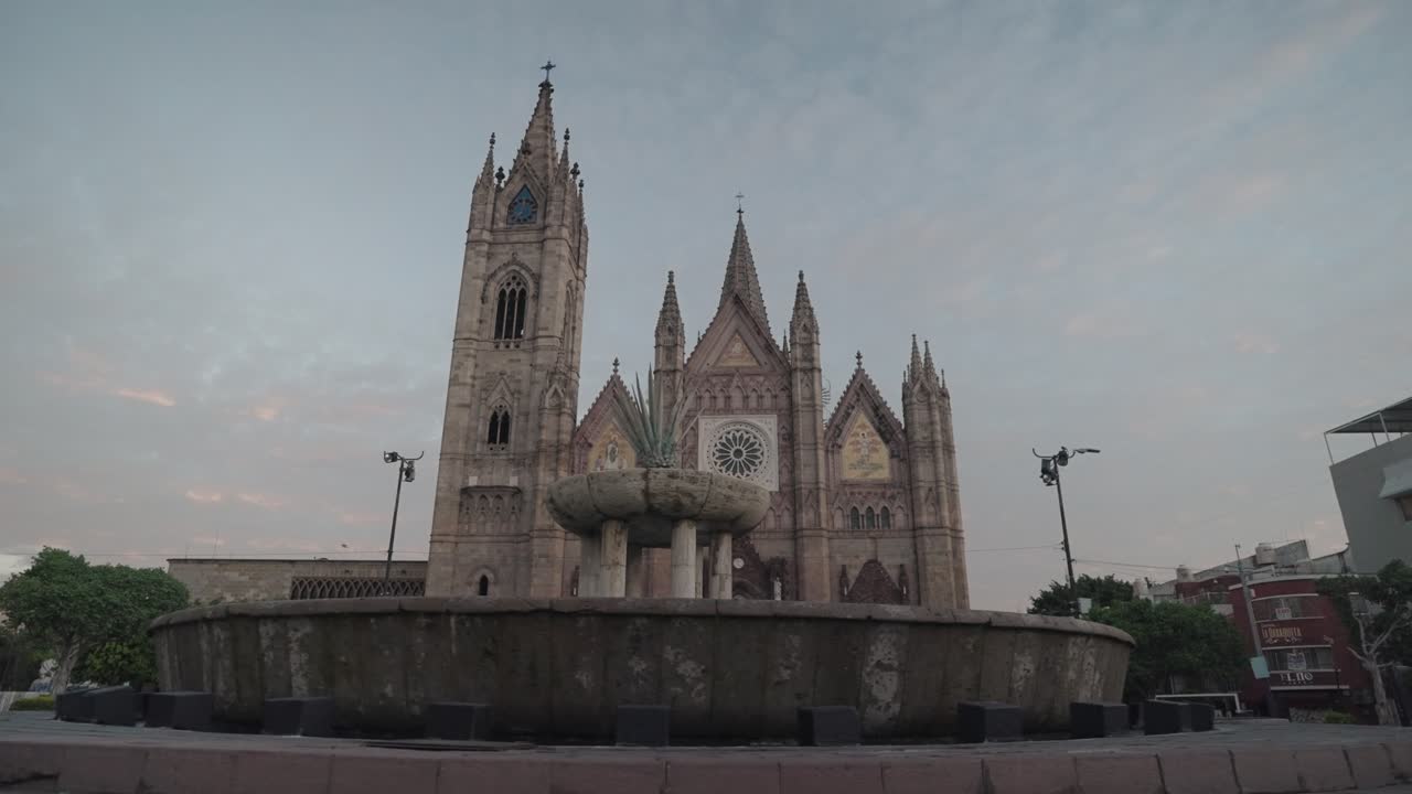 Chiesa e Fontana