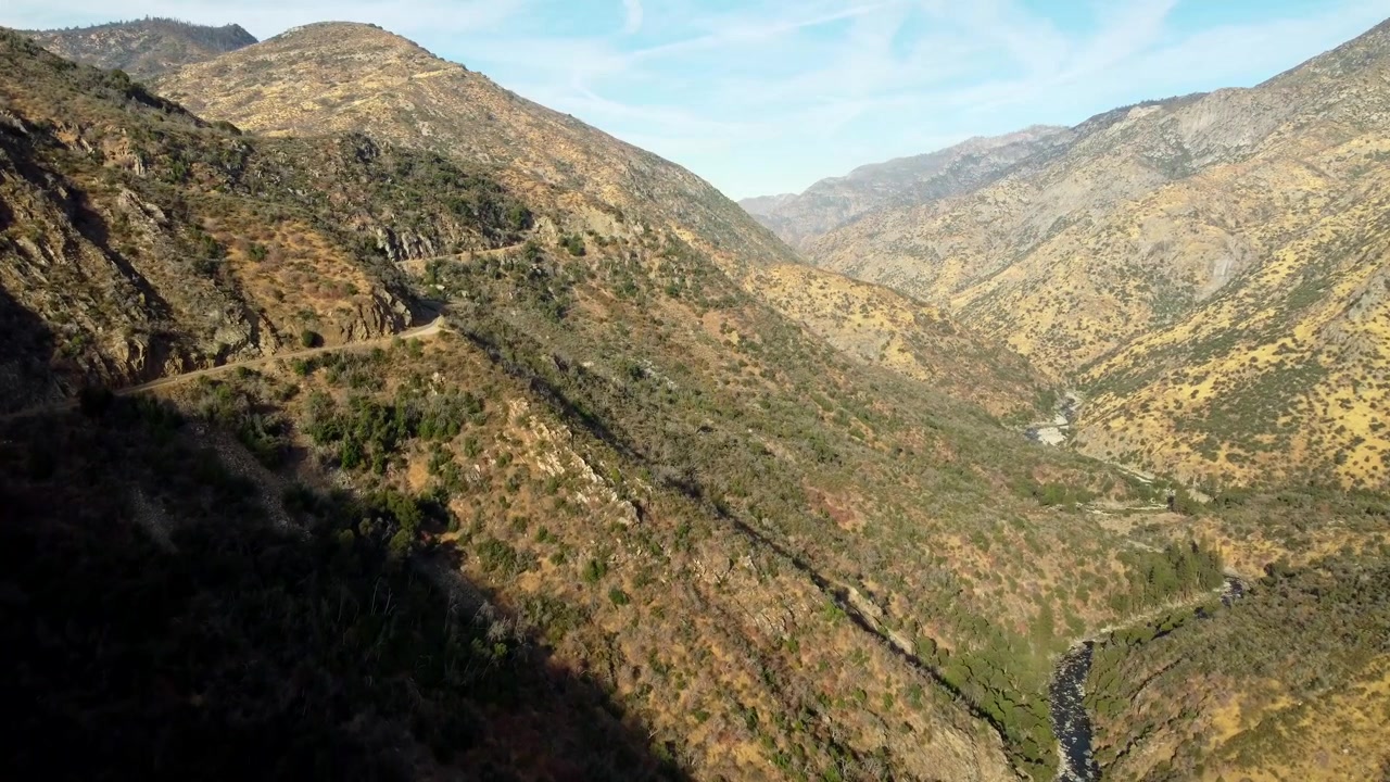 USA, CA, nei pressi del Kings Canyon National Park, Convict Flat, 45590 - Sorvolando il canyon all'alba
