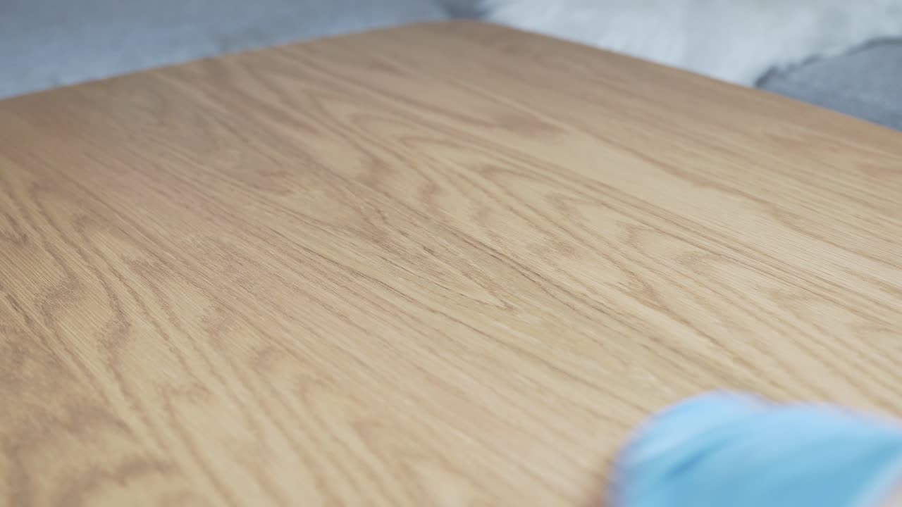 Cleaning table with a wet cloth